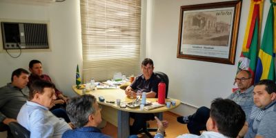 Mesa Diretora recebe visita do prefeito de Camaquã