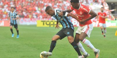 Grêmio vence o Inter com gol de Diego Souza e classifica para a final do primeiro turno do Gauchão