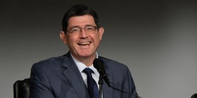 Governo federal aumenta impostos para arrecadar R$ 20,6 bilhões