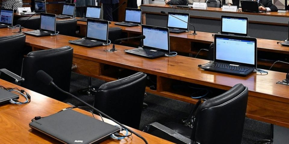 Congresso instala comissão mista para reforma tributária
