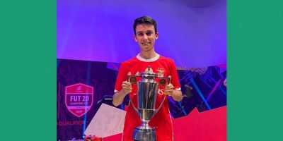 Camaquense Zezinho é campeão FIFA 20 em Paris 