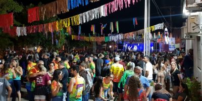 Festividades de Carnaval em Amaral Ferrador movimentam a comunidade