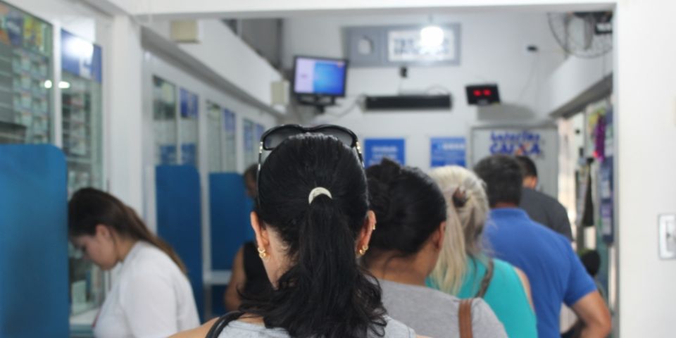 Duas apostas acertam seis dezenas da Mega e dividem R$ 200 milhões