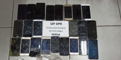 Revista estrutural na Penitenciária de Porto Alegre apreende celulares e drogas