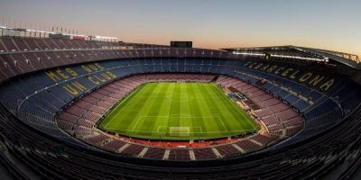 Jogo de volta entre Barcelona e Napoli será disputado com portões fechados