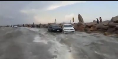 VÍDEO: mini tsunami atinge a praia do Cassino na tarde deste sábado (14)