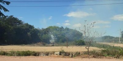 Corpo de Bombeiros controla incêndio em Camaquã