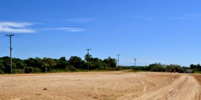 Em fase de montagem a infraestrutura para receber a Abertura Oficial da Colheita do Arroz em Tapes