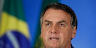 Bolsonaro inclui atividades religiosas em lista de serviços essenciais em meio ao coronavírus