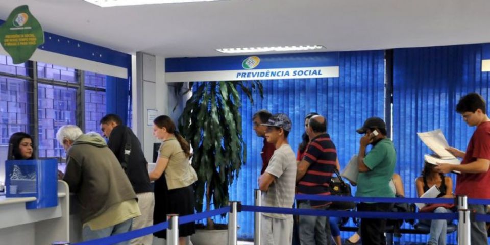 Governo define critérios para contratar militares no serviço público
