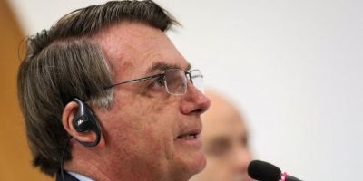 "Remédio demasiado" contra o vírus causará efeito mais desastroso, diz Bolsonaro