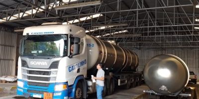 Estado do RS distribui 140 mil litros de álcool para o enfrentamento à Covid-19