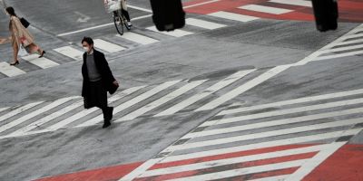 Novos casos da covid-19 dobram na China e bolsas de valores caem