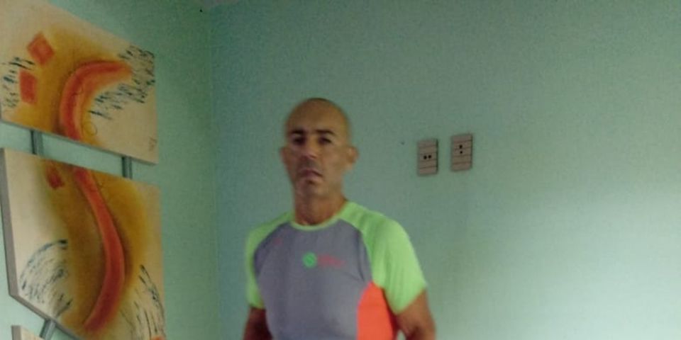 Atleta amador de Montenegro corre por 24 horas em campanha para arrecadar alimentos