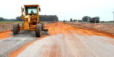Construtoras suspendem duplicação da BR-116 entre Porto Alegre e Pelotas