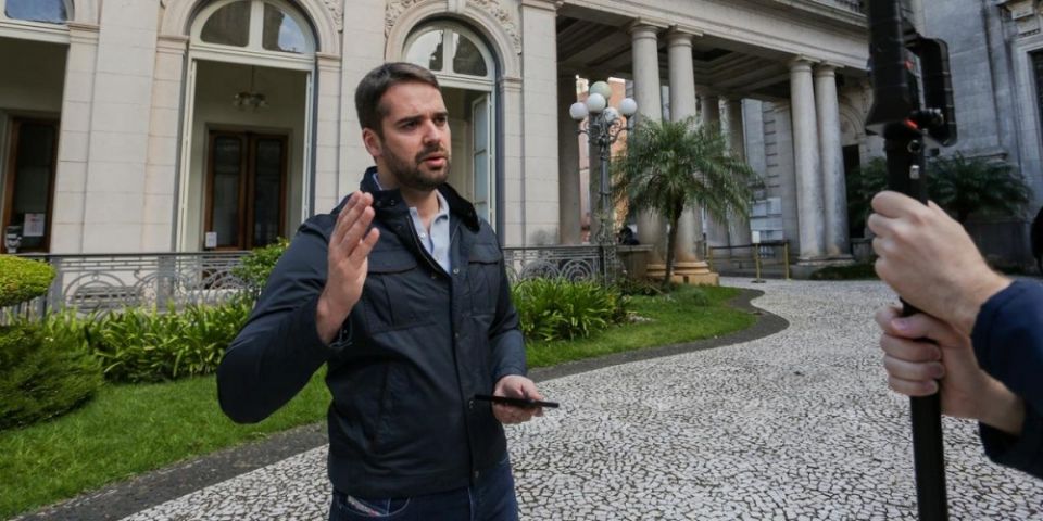 Governo do RS pretende monitorar deslocamento de pessoas através de dados de operadora de telefonia móvel