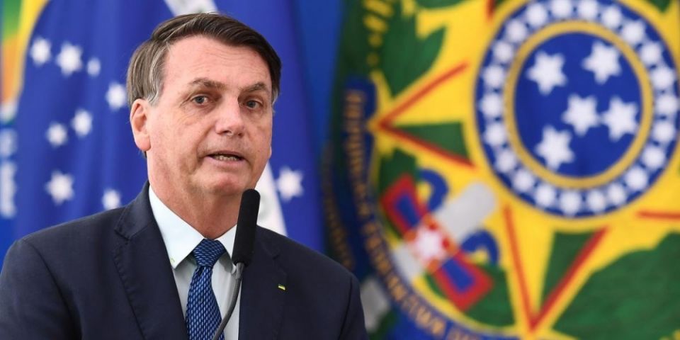 Bolsonaro defende comércio e fronteira abertos durante posse de ministro da Saúde