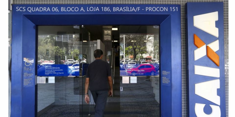 Caixa paga auxílio emergencial a 5 milhões de beneficiários