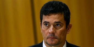 Moro diz a Bolsonaro que sai se diretor-geral da Polícia Federal for demitido