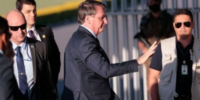 Bolsonaro: Gostaria que todos voltassem a trabalhar, mas quem decide não sou eu