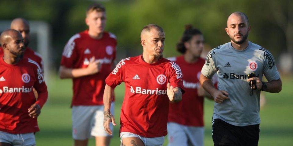 Inter confirma reapresentação dos jogadores para a próxima terça