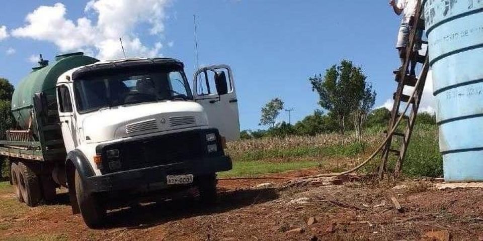 Seca deixa centenas de famílias sem água potável no RS