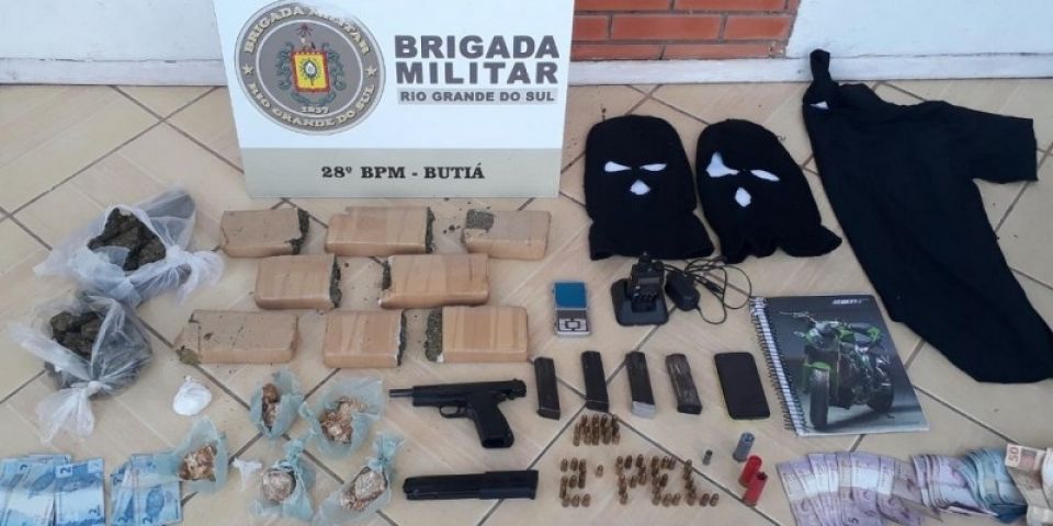 Homem é preso por tráfico de drogas e porte ilegal de arma de fogo em Butiá