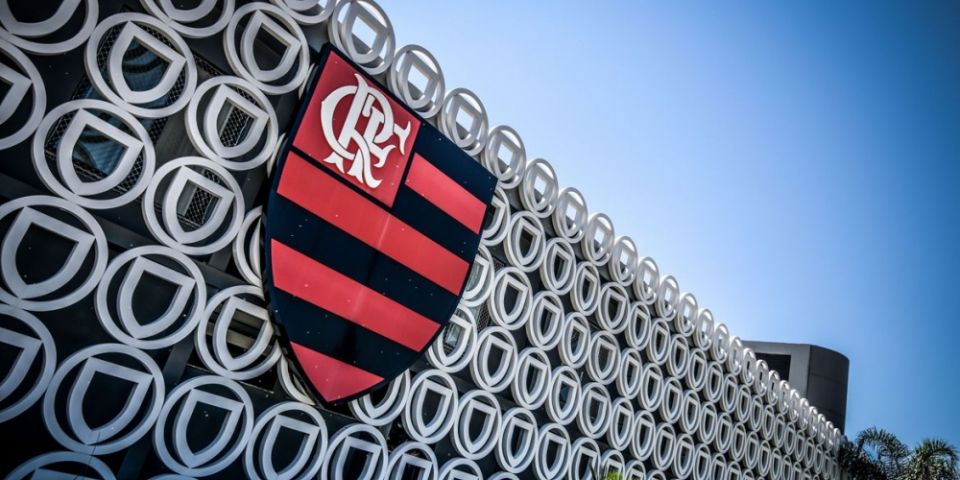 Flamengo faz exames e 38 funcionários testam positivo para a covid-19
