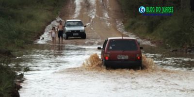 Alagamento em um dos acessos deixou praticamente isolados os bairros Ouro Verde e Cônego Walter