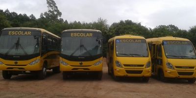 Sentinela do Sul recebe mais dois ônibus escolares