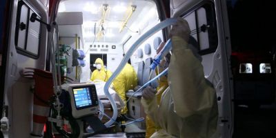 Brasil registra 14,9 mil novos casos e 816 novas mortes por covid-19