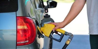 Petrobras anuncia alta de 12% para a gasolina a partir desta quinta