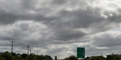 Sol volta a alguns pontos, mas RS segue com chuva neste domingo