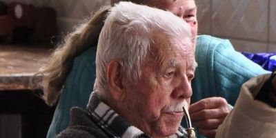 Após cirurgia, idoso de 101 anos agradece profissionais do HNSA de Camaquã