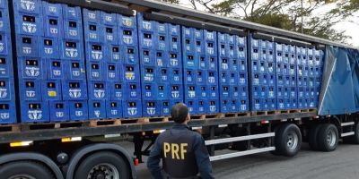 PRF apreende 1.440 caixas de cervejas sem nota fiscal na BR-101