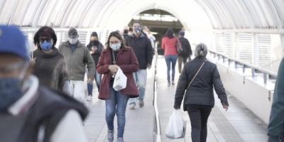 Após aumento de casos de covid-19, Canoas fecha parques e volta a restringir comércio