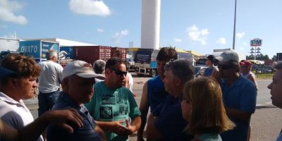 Entidades camaquenses manifestam apoio aos caminhoneiros