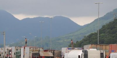 Dilma vai sancionar Lei dos Caminhoneiros nesta segunda-feira (2/3)