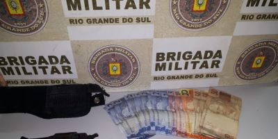 Trio é preso por tráfico de drogas e porte de ilegal de arma em São Lourenço do Sul