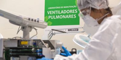 Mobilização organizada pelo governo garante conserto de 85 respiradores para hospitais do RS