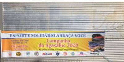 Famílias carentes recebem doações da Campanha do Agasalho em Camaquã