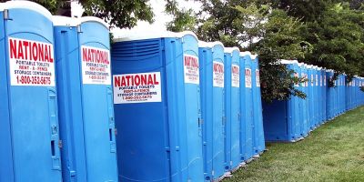 Curiosidades: descubra o conteúdo dos banheiros químicos