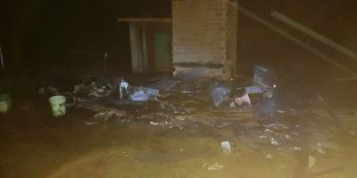 Homem morre durante incêndio dentro de casa no RS