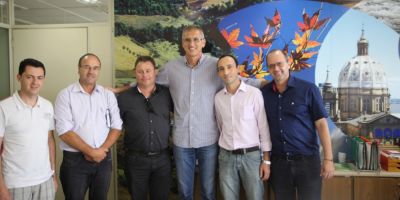 Comitiva vai a Porto Alegre em busca de recursos para o Guarany de Camaquã