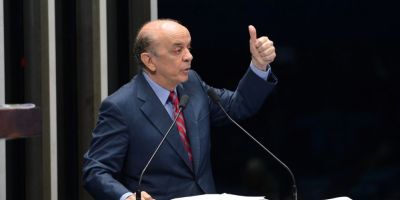 José Serra é denunciado por lavagem de dinheiro