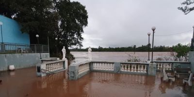 Mais de 4,2 mil pessoas ficam fora de casa após passagem de ciclone extratropical no RS