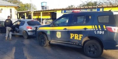 PRF recupera veículo roubado em Eldorado do Sul