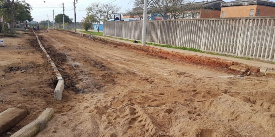 Ruas de Camaquã começam a receber pavimentação