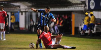 Jean Pyerre marca, e Grêmio bate o Inter no Gre-Nal da pandemia