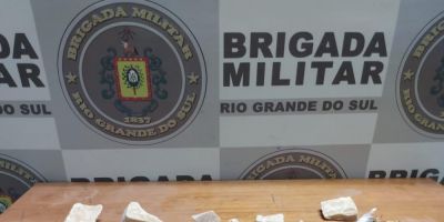 Brigada Militar prende homem com mais de meio quilo de drogas em Camaquã